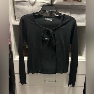 Jolie and Joy black lightweight sweater with matching tank underneath Medium